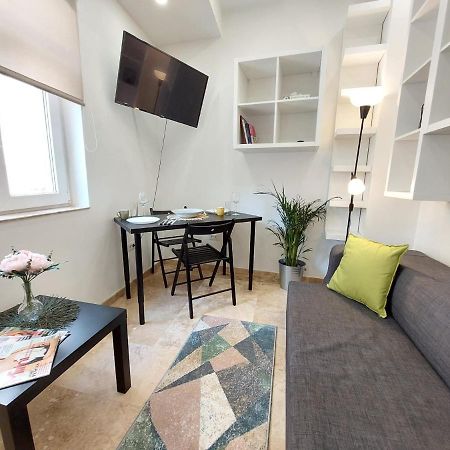 Sweet Dreams Suites Lovely Duplex Universitate Boekarest Buitenkant foto